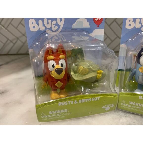 Bluey & Xylophone Bluey Story Starter Pack & Rusty Playset Army Episode Army Hat - Picture 2 of 4